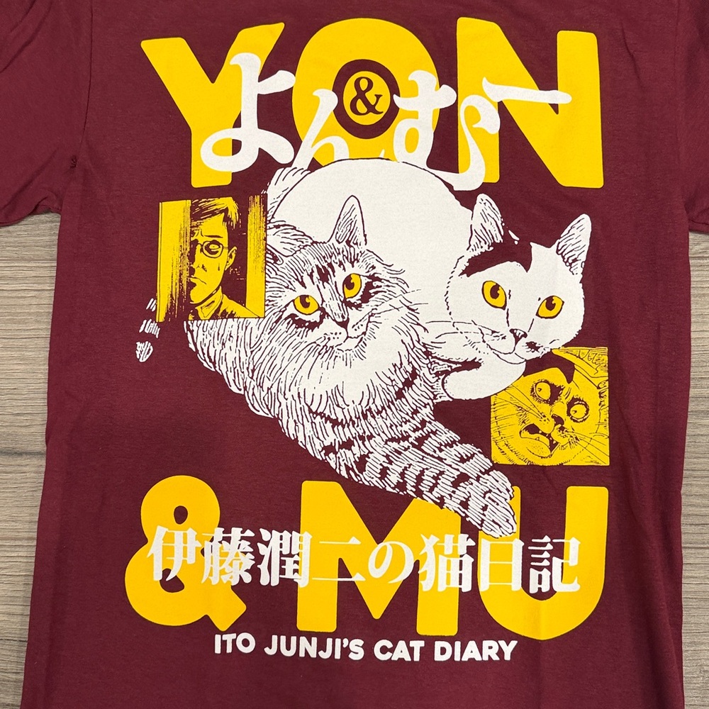 Juno Ito’s Cat Diary Yon & Mu Tee Men’s Size Small - Picture 2 of 3